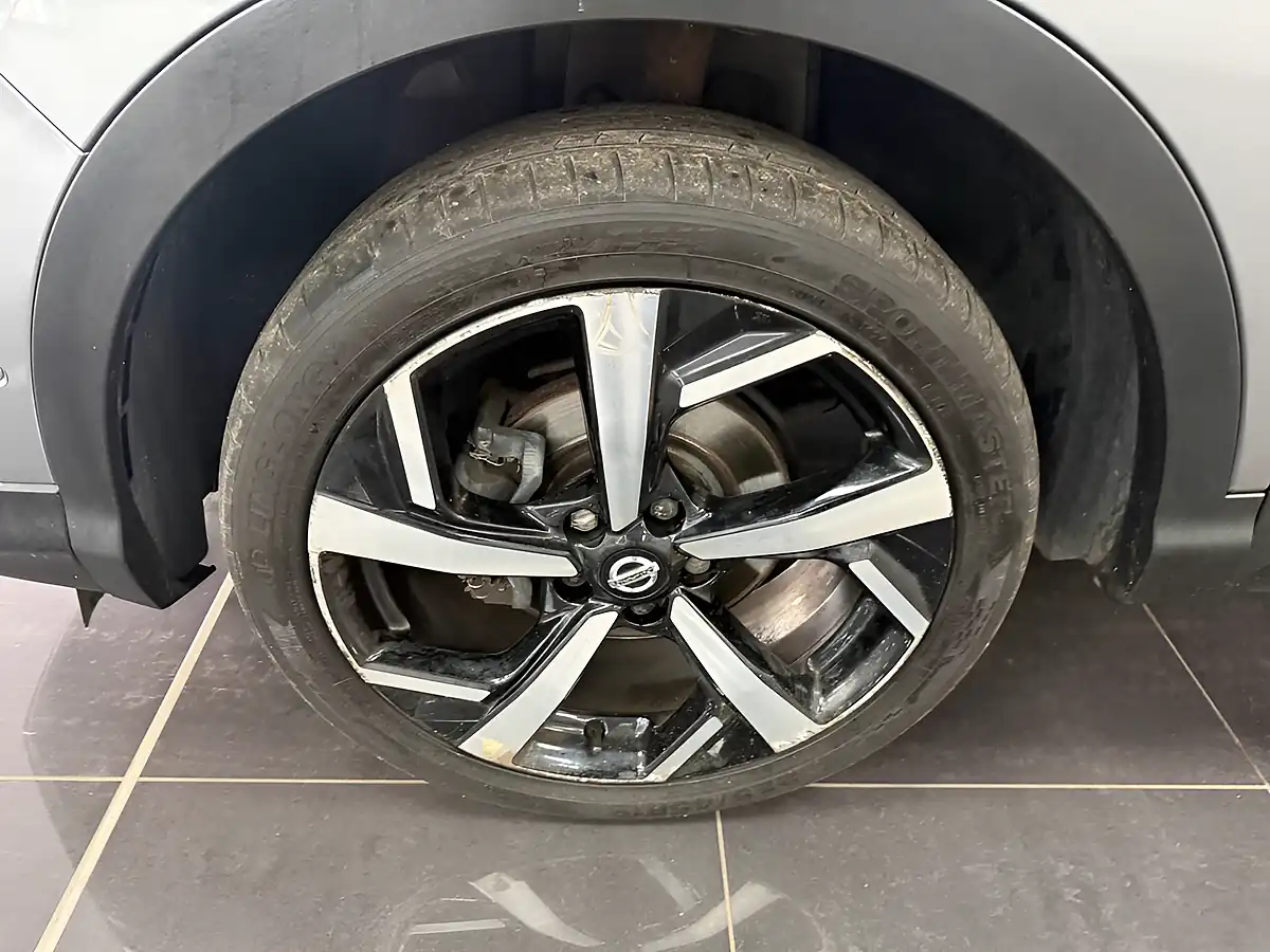 Used 2018 Nissan Qashqai Tekna Grey - Interior and Exterior details 20