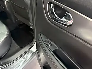 Used 2018 Nissan Qashqai Tekna Grey - Interior and Exterior details 6
