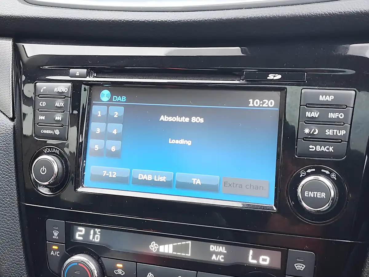 Used 2018 Nissan Qashqai Tekna Grey - Interior and Exterior details 11