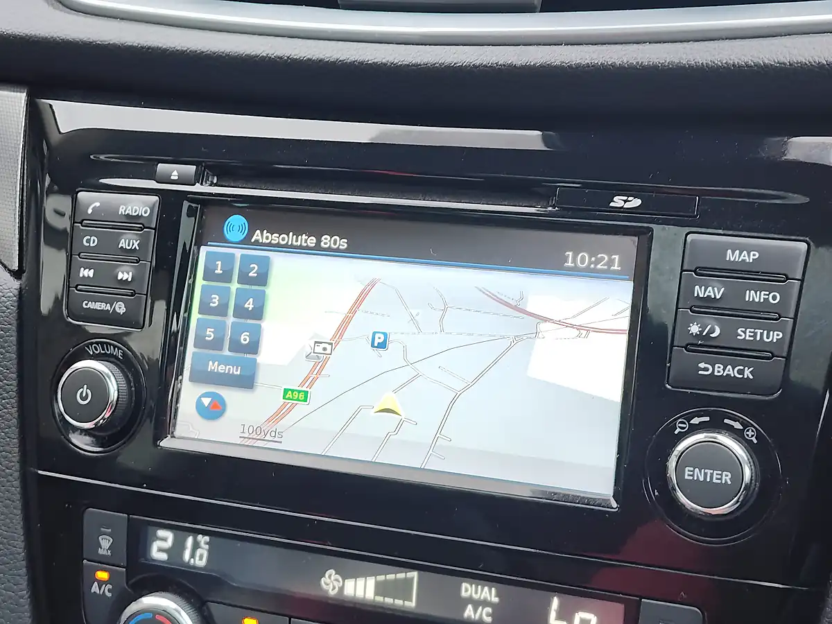 Used 2018 Nissan Qashqai Tekna Grey - Interior and Exterior details 12