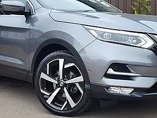 Used 2018 Nissan Qashqai Tekna Grey - Interior and Exterior details 2