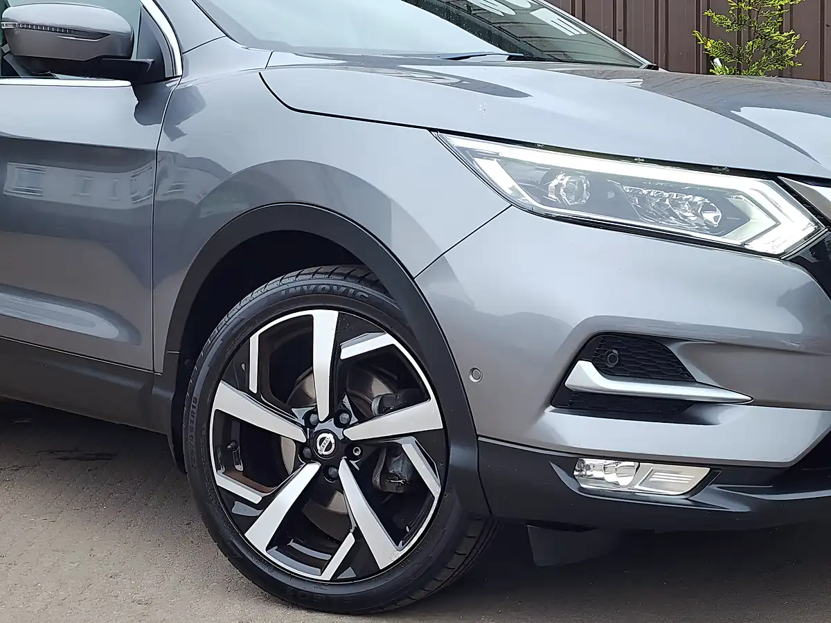Used 2018 Nissan Qashqai Tekna Grey - Interior and Exterior details 2