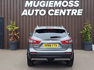 Used 2018 Nissan Qashqai Tekna Grey - Interior and Exterior details 5