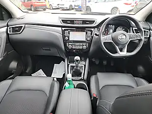 Used 2018 Nissan Qashqai Tekna Grey - Interior and Exterior details 8