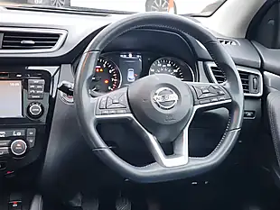 Used 2018 Nissan Qashqai Tekna Grey - Interior and Exterior details 9