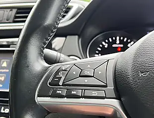 Used 2018 Nissan Qashqai Tekna Grey - Interior and Exterior details 17