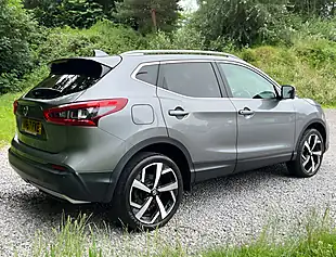Used 2018 Nissan Qashqai Tekna Grey - Interior and Exterior details 3