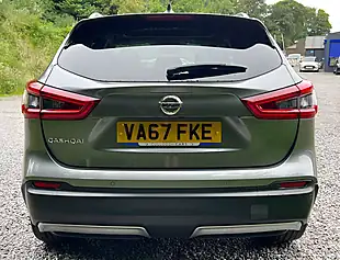 Used 2018 Nissan Qashqai Tekna Grey - Interior and Exterior details 4