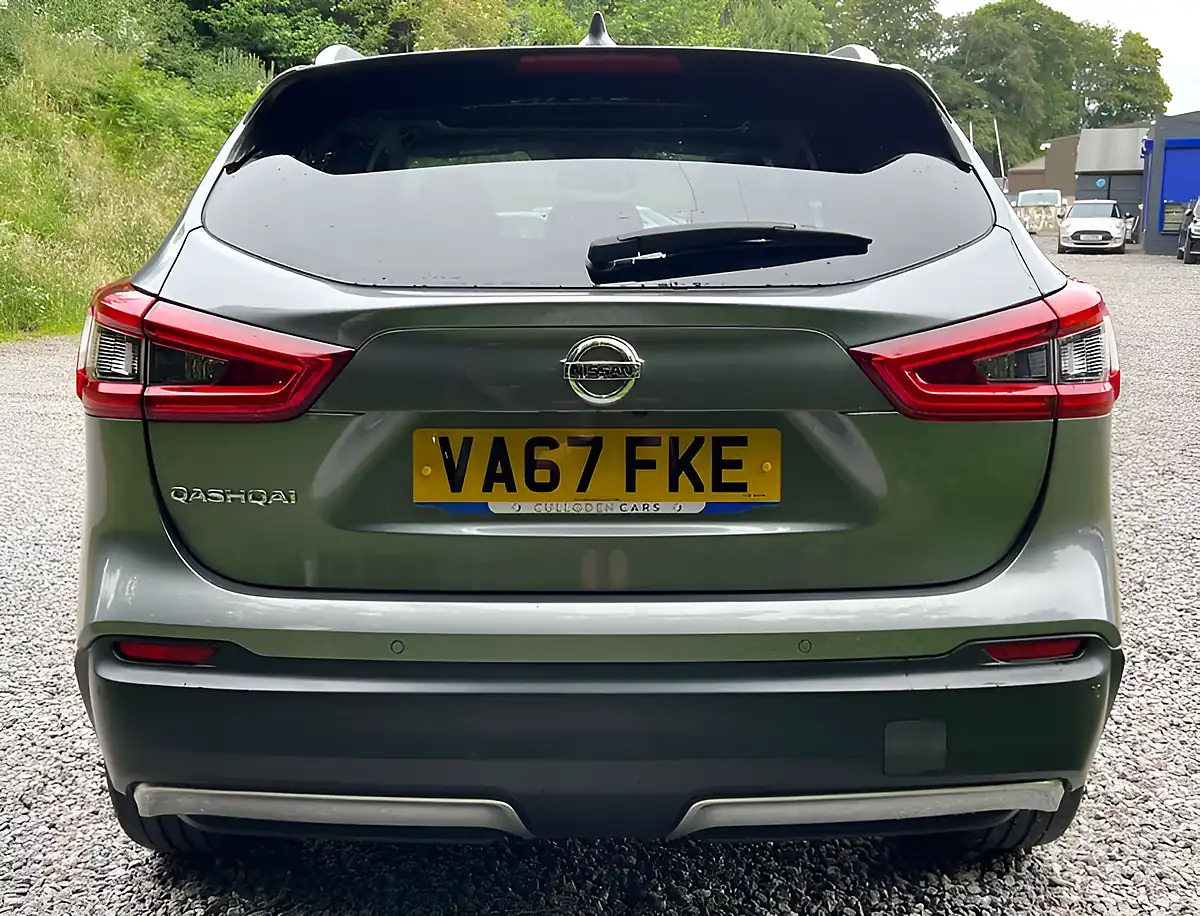 Used 2018 Nissan Qashqai Tekna Grey - Interior and Exterior details 4