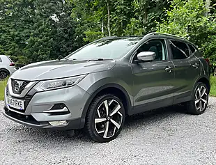 Used 2018 Nissan Qashqai Tekna Grey - Interior and Exterior details 7