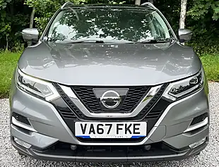 Used 2018 Nissan Qashqai Tekna Grey - Interior and Exterior details 8