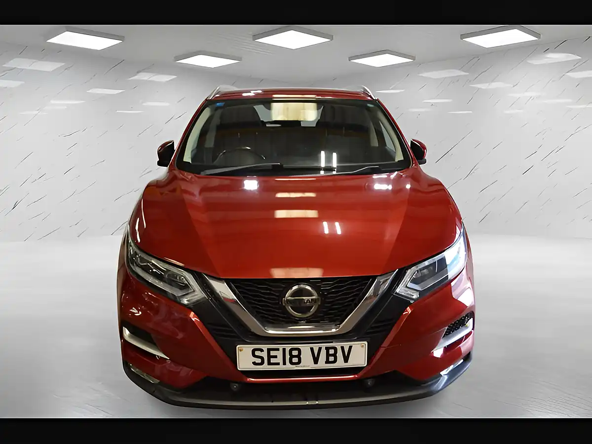 Used 2018 Nissan Qashqai Tekna Magnetic Red - Interior and Exterior details 2