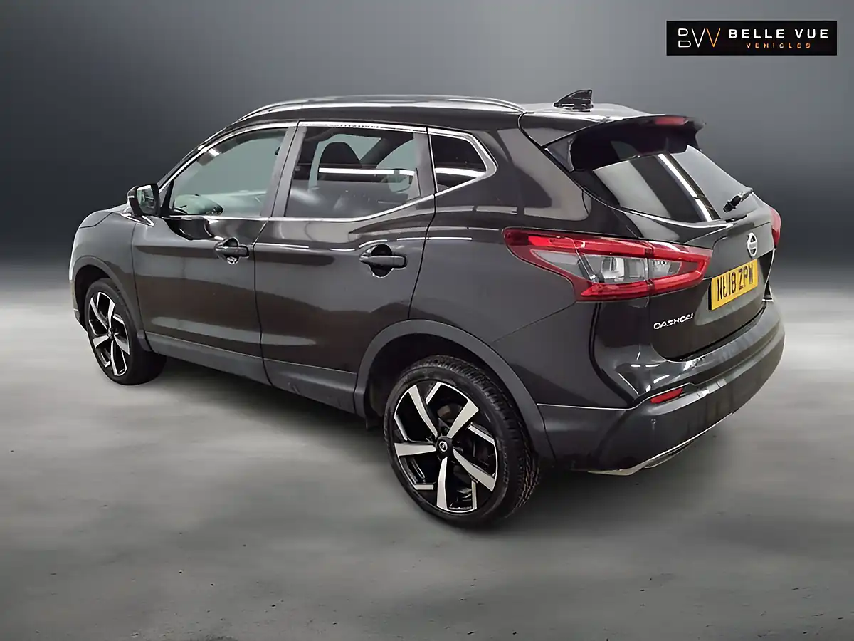 Used 2018 Nissan Qashqai Tekna Pearl Black - Interior and Exterior details 5