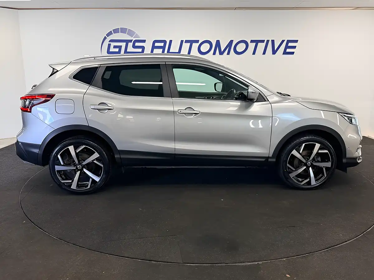 Used 2018 Nissan Qashqai Tekna Plus Blade Grey - Interior and Exterior details 12