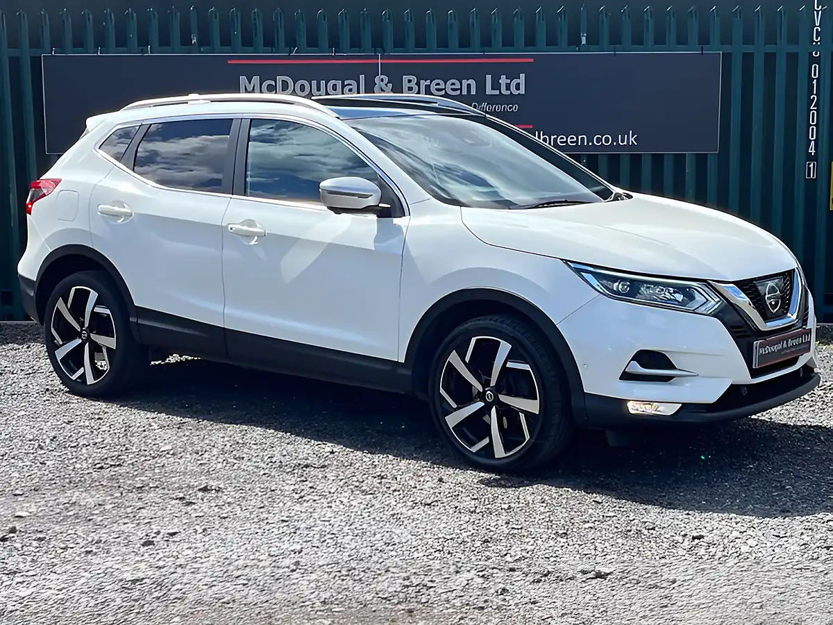 Used 2018 Nissan Qashqai Tekna Plus White - Interior and Exterior details 7