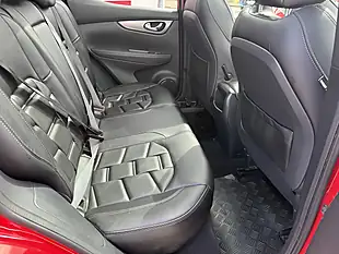 Used 2018 Nissan Qashqai Tekna+ Red - Interior and Exterior details 16