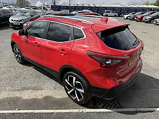 Used 2018 Nissan Qashqai Tekna+ Red - Interior and Exterior details 2