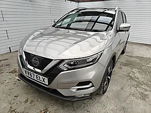 Used 2018 Nissan Qashqai Tekna Silver - Interior and Exterior details 11