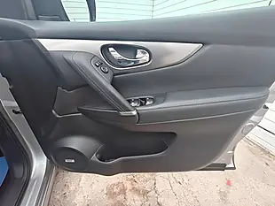 Used 2018 Nissan Qashqai Tekna Silver - Interior and Exterior details 13