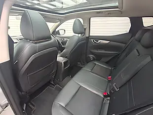 Used 2018 Nissan Qashqai Tekna Silver - Interior and Exterior details 15