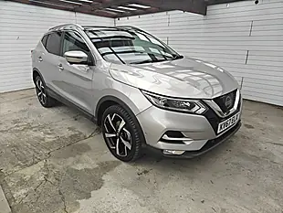 Used 2018 Nissan Qashqai Tekna Silver - Interior and Exterior details 8