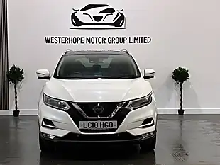 Used 2018 Nissan Qashqai Tekna White - Interior and Exterior details 10