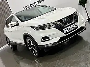 Used 2018 Nissan Qashqai Tekna White - Interior and Exterior details 6