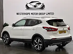 Used 2018 Nissan Qashqai Tekna White - Interior and Exterior details 9