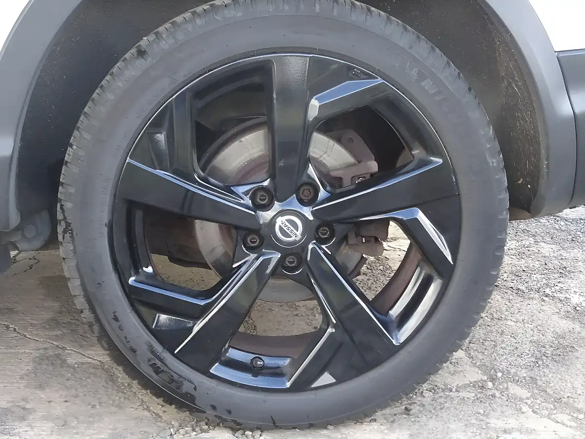 Used 2018 Nissan Qashqai Tekna+ White - Interior and Exterior details 16