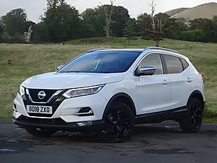 Used 2018 Nissan Qashqai Tekna+ White - Interior and Exterior details 9