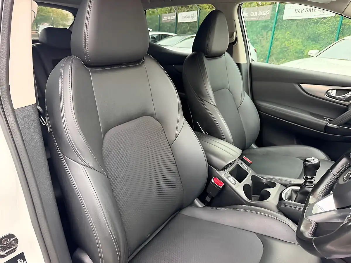 Used 2018 Nissan Qashqai Tekna White - Interior and Exterior details 12