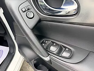 Used 2018 Nissan Qashqai Tekna White - Interior and Exterior details 14