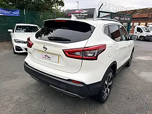 Used 2018 Nissan Qashqai Tekna White - Interior and Exterior details 6