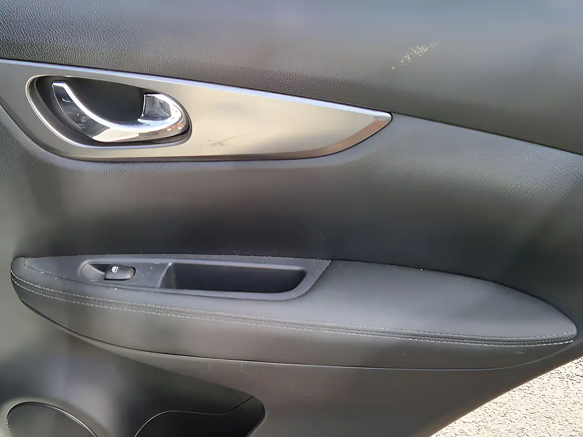 Used 2018 Nissan Qashqai Tekna Xtron White - Interior and Exterior details 15