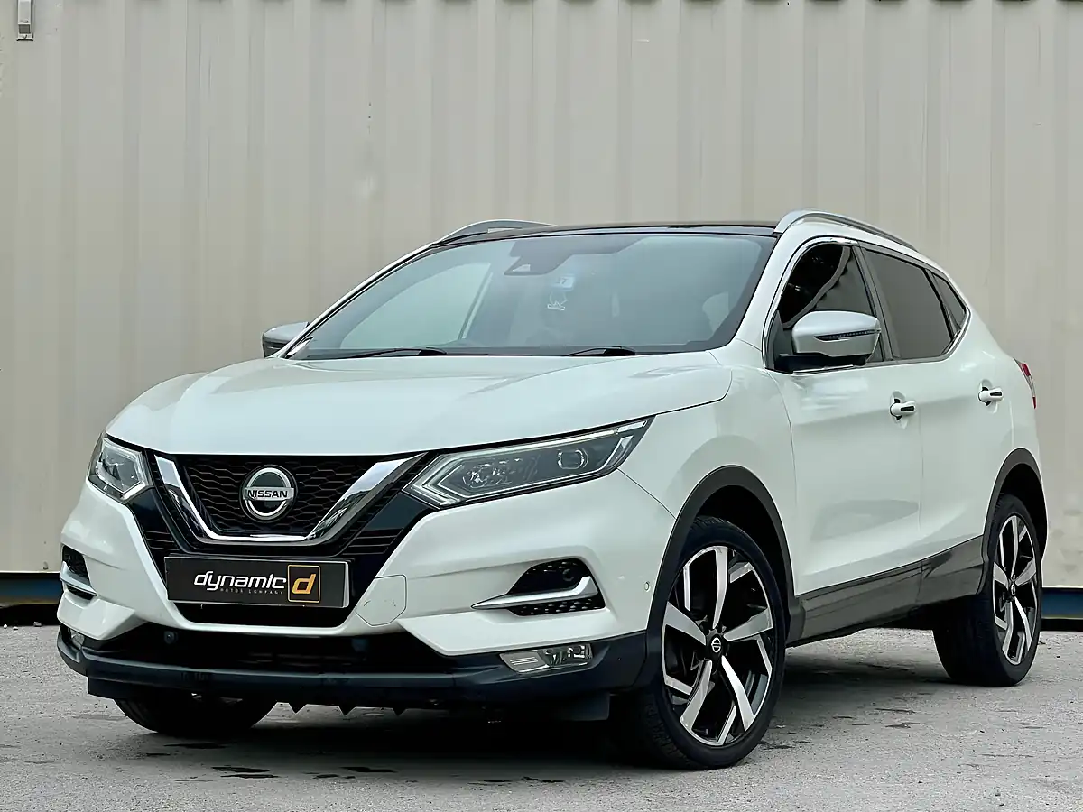 Used 2018 Nissan Qashqai Tekna+ Xtron White - Front View