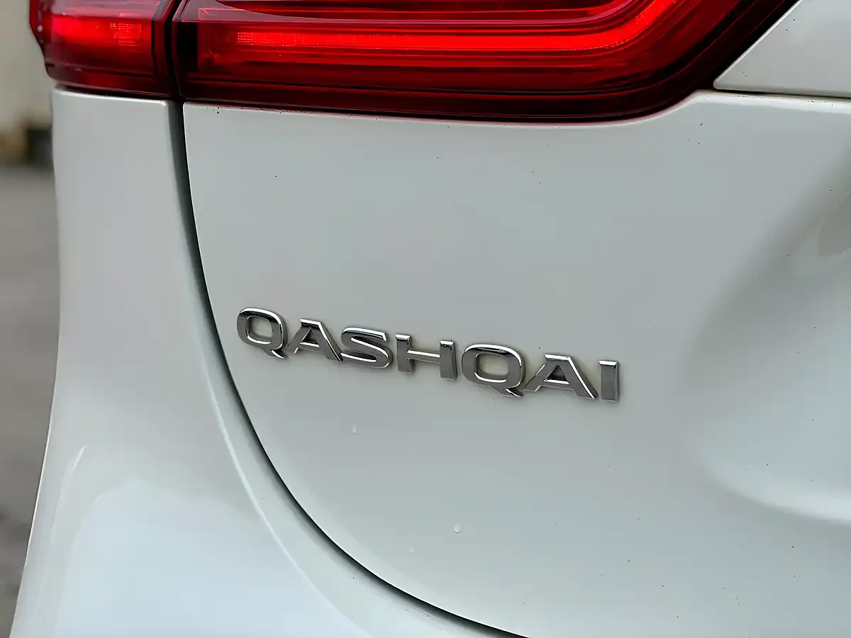 Used 2018 Nissan Qashqai Tekna+ Xtron White - Interior and Exterior details 12