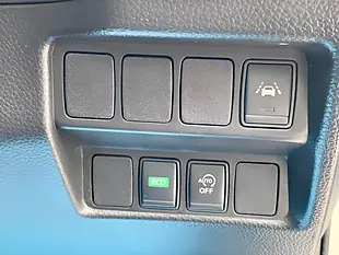 Used 2018 Nissan Qashqai Tekna+ Xtron White - Interior and Exterior details 14