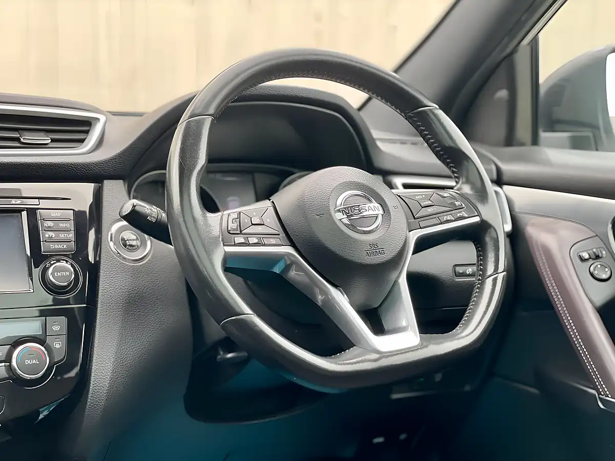 Used 2018 Nissan Qashqai Tekna+ Xtron White - Interior and Exterior details 16