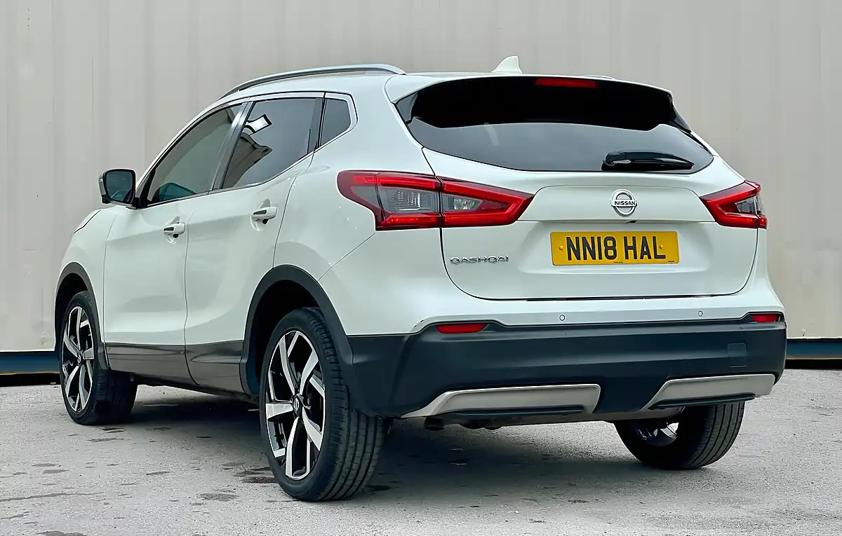 Used 2018 Nissan Qashqai Tekna+ Xtron White - Interior and Exterior details 5