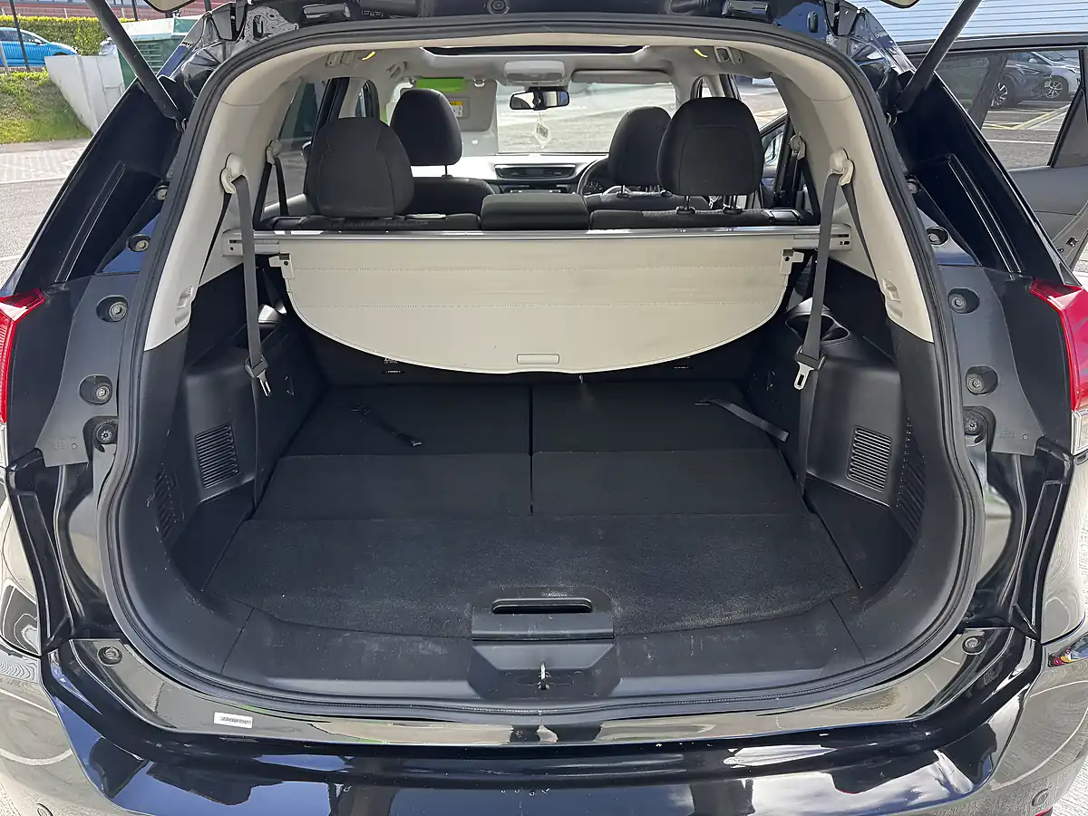 Used 2018 Nissan X-Trail Acenta Black - Interior and Exterior details 16