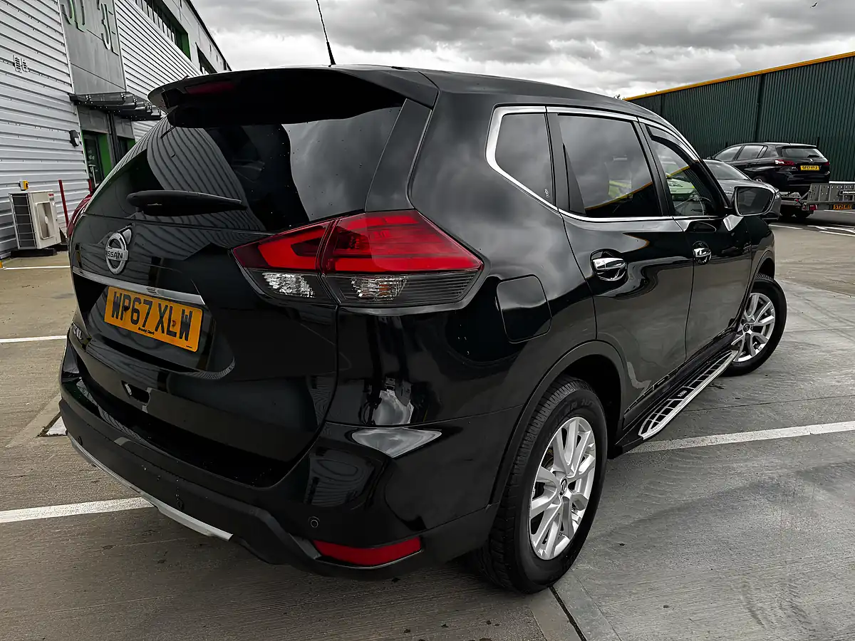 Used 2018 Nissan X-Trail Acenta Black - Interior and Exterior details 7