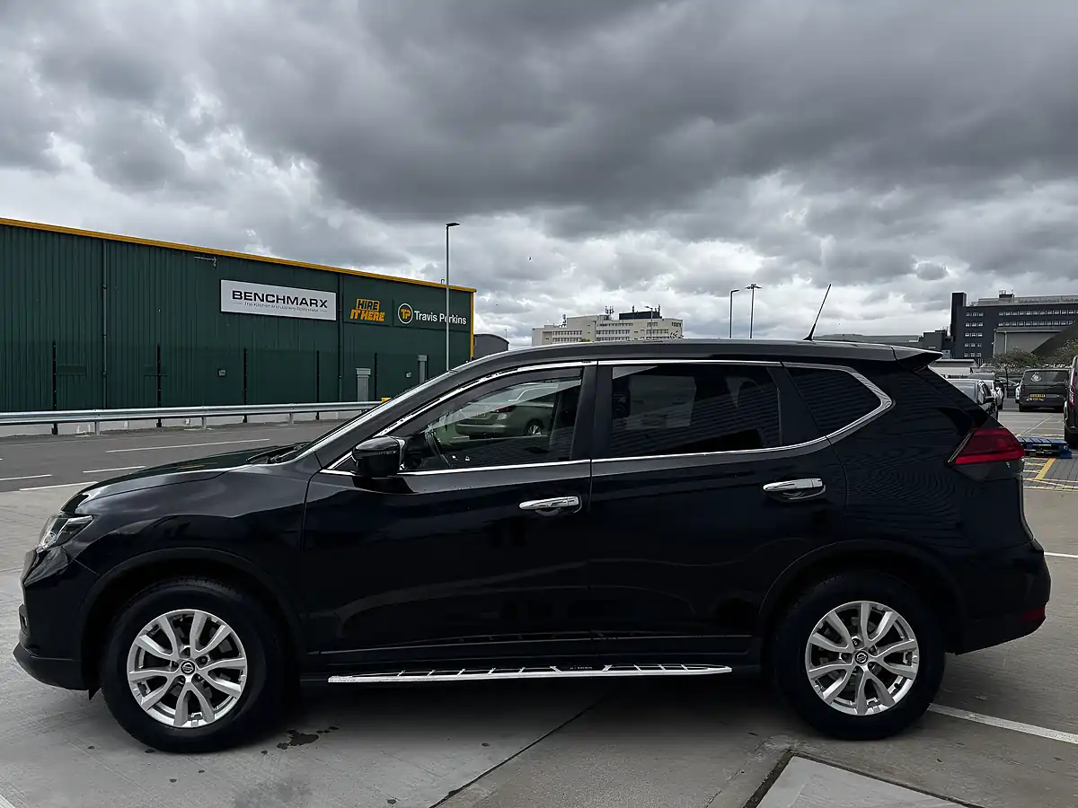 Used 2018 Nissan X-Trail Acenta Black - Interior and Exterior details 8