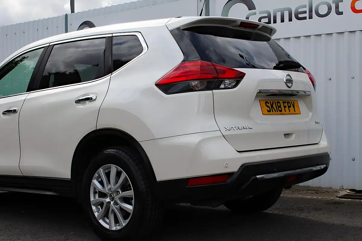 Used 2018 Nissan X-Trail Acenta White - Interior and Exterior details 10