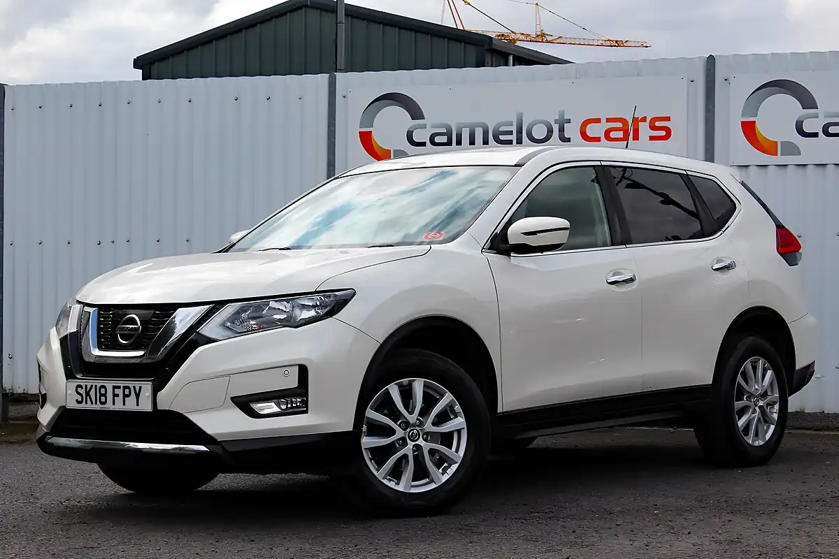 Used 2018 Nissan X-Trail Acenta White - Interior and Exterior details 3