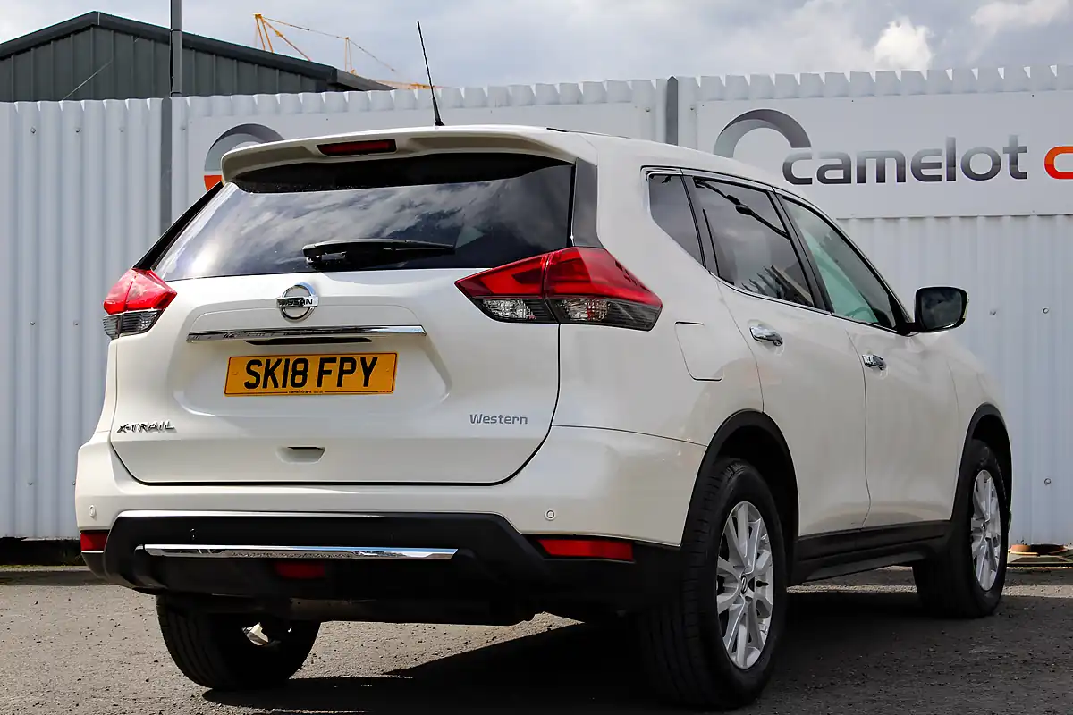 Used 2018 Nissan X-Trail Acenta White - Interior and Exterior details 6