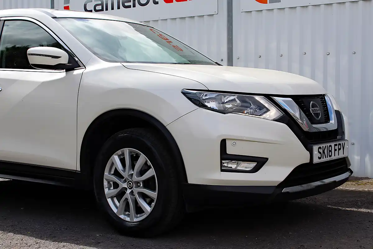 Used 2018 Nissan X-Trail Acenta White - Interior and Exterior details 9