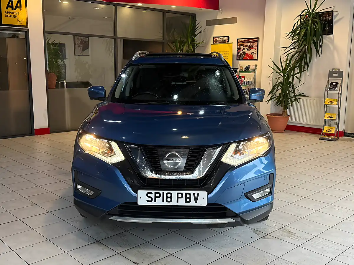 Used 2018 Nissan X-Trail N-Connecta Blue - Interior and Exterior details 4