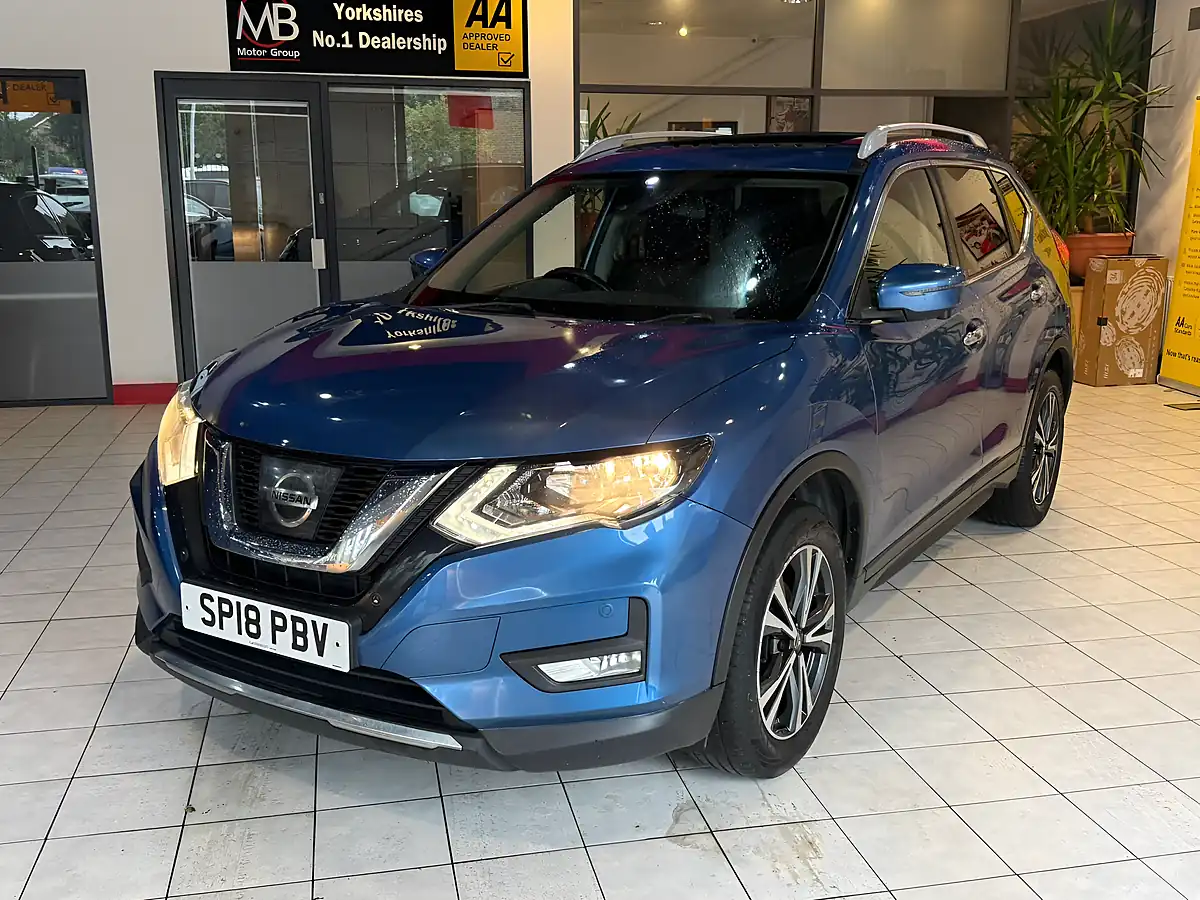 Used 2018 Nissan X-Trail N-Connecta Blue - Interior and Exterior details 5