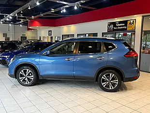 Used 2018 Nissan X-Trail N-Connecta Blue - Interior and Exterior details 6