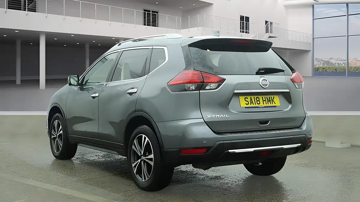 Used 2018 Nissan X-Trail N-Connecta Grey - Interior and Exterior details 3